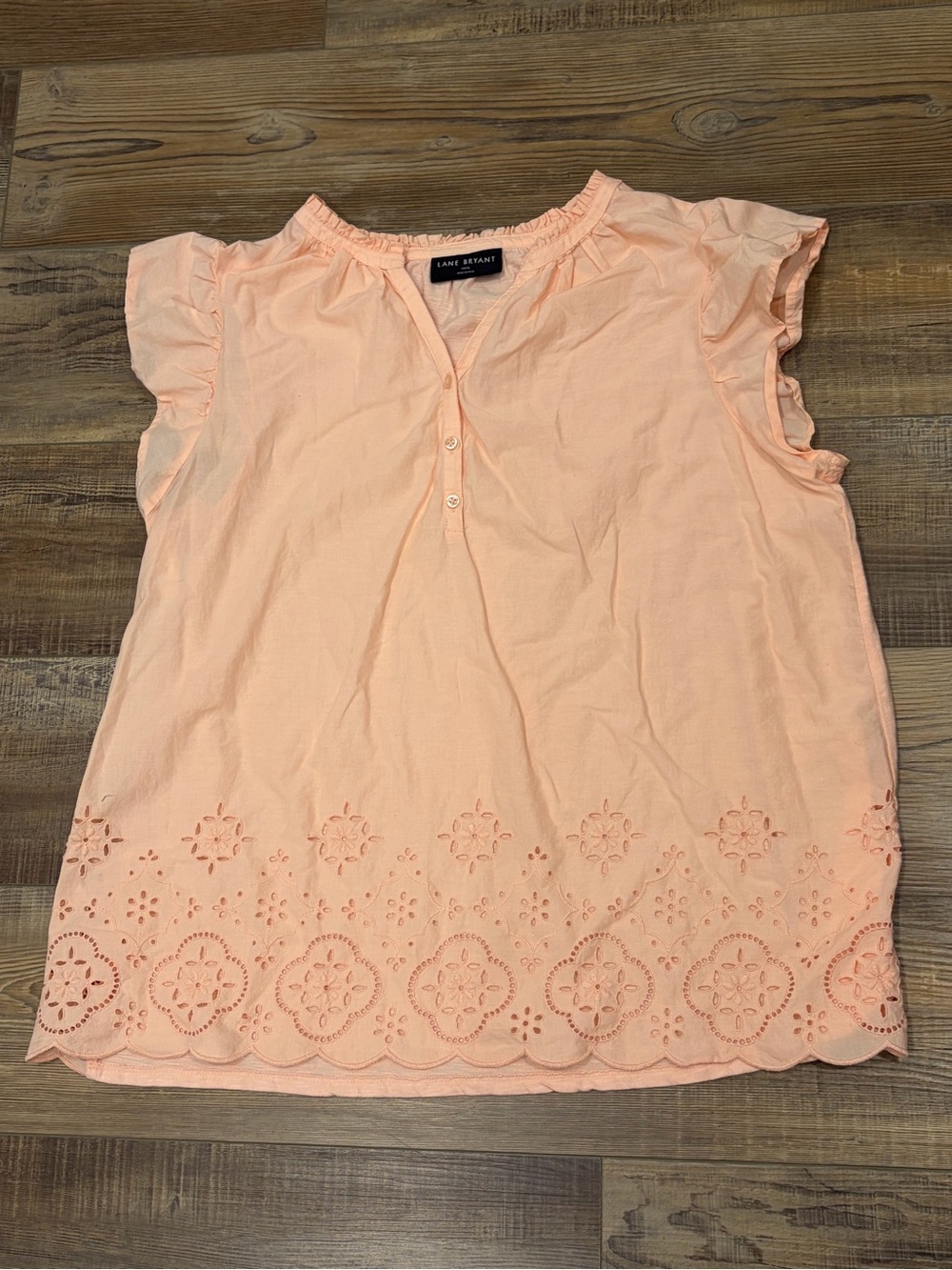 Lane Bryant‎ Peach Eyelet Flutter Sleeve Blouse